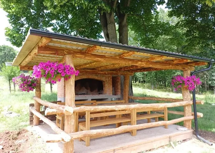 Farma & Apartmani II Opg Sasa Delic